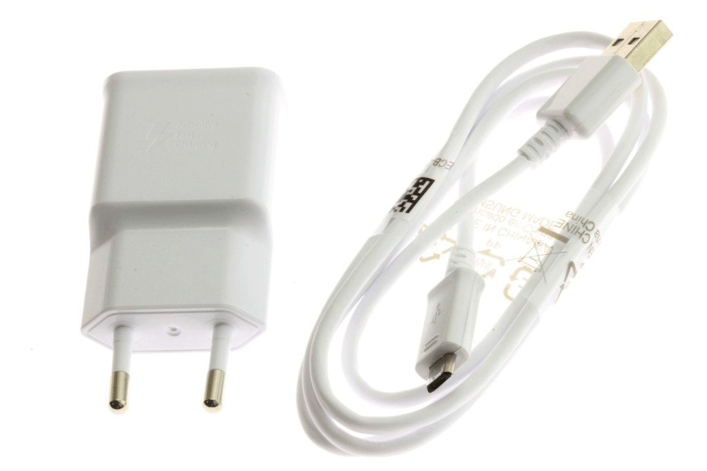 SAMSUNG polnilec EP-TA200EWE 15W s kablom MicroUSB ECB-DU4EWE 1,5m - bel